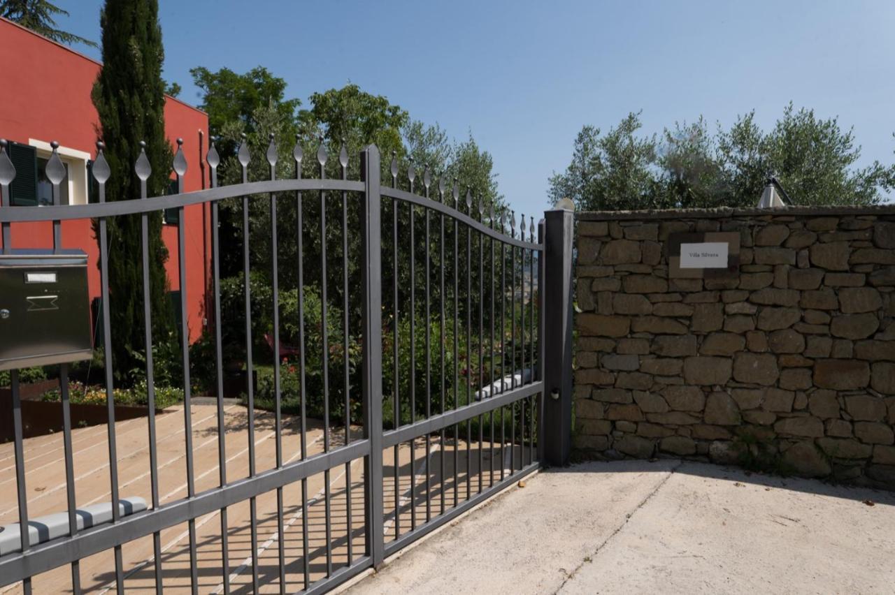 Villa Silvana - Apt Giulia & Michela With Terrace & Parking 佩鲁贾 外观 照片